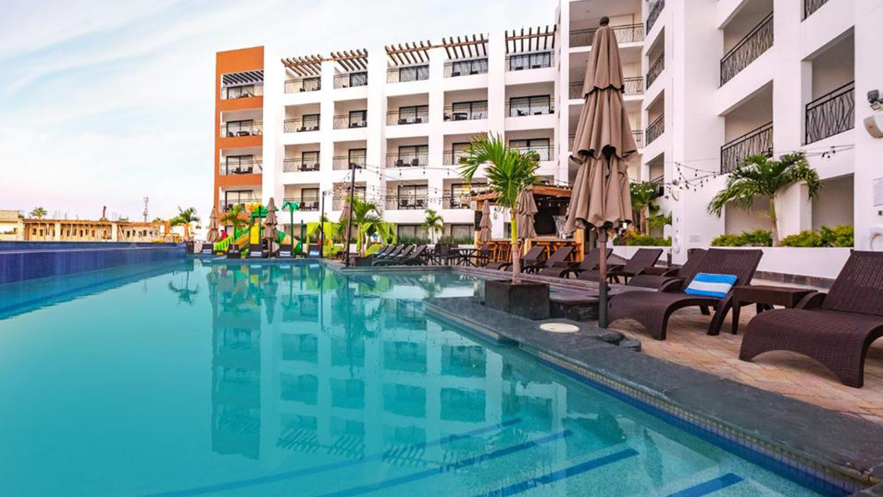 Transportación a Medano Hotel and Suites