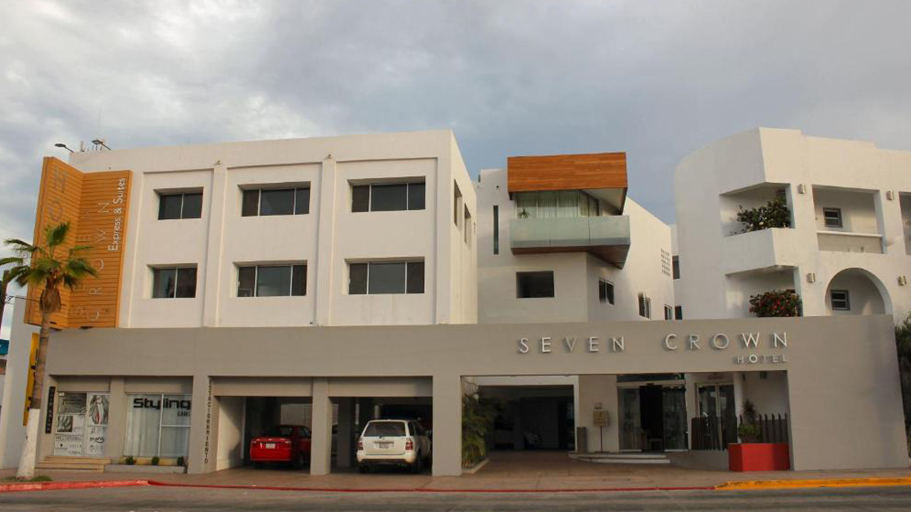 Seven Crown Express and Suites Transportation